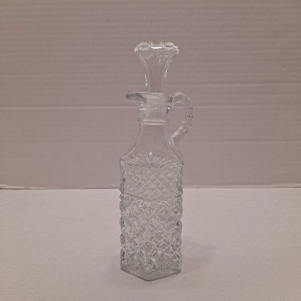 Anchor Hocking Wexford Cruet with Stopper 7 1/2"